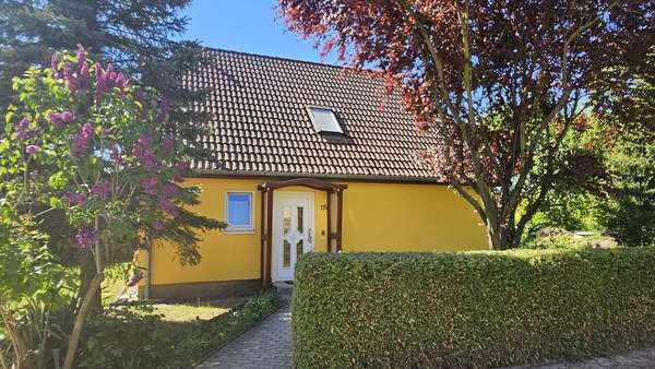 Ostansicht Ostansicht - Einfamilienhaus in 04749 Jahnatal mit 110m² kaufen