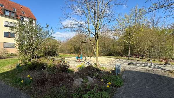 Innenhof Innenhof - Etagenwohnung in 04316 Leipzig mit 58m² kaufen