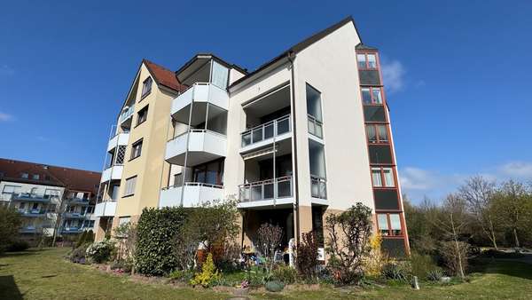 Rückansicht Rückansicht - Etagenwohnung in 04316 Leipzig mit 58m² kaufen