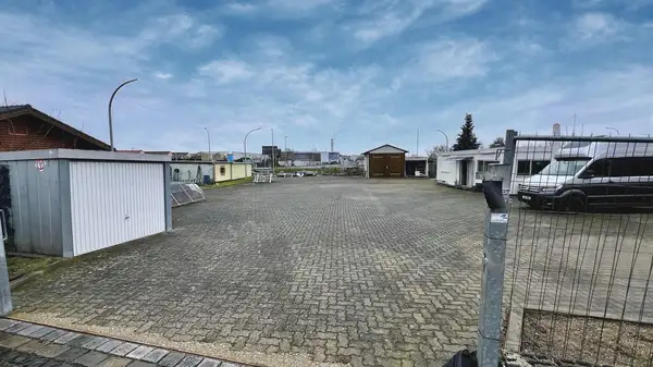Wohnbaugrundstück mit Bestandsgebäuden