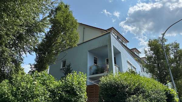 Seitenansicht - Dachgeschosswohnung in 04178 Leipzig mit 54m² als Kapitalanlage kaufen