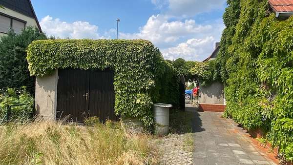 Garage Garage - Doppelhaushälfte in 04442 Zwenkau mit 95m² kaufen