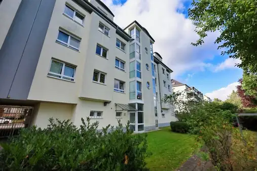 Balkon, TG & Aufzug – Ideal wohnen