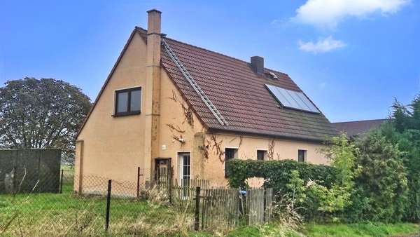 Nord/Westansicht Nord/Westansicht - Einfamilienhaus in 04758 Oschatz mit 114m² kaufen