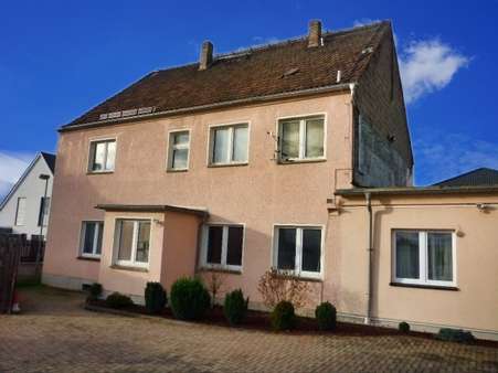 EFH Hofansicht - Zweifamilienhaus in 04523 Pegau mit 344m² kaufen