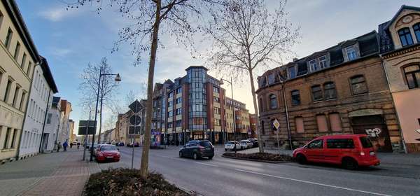 Straßenansicht - Wohn- / Geschäftshaus in 06667 Weißenfels mit 1504m² als Kapitalanlage kaufen