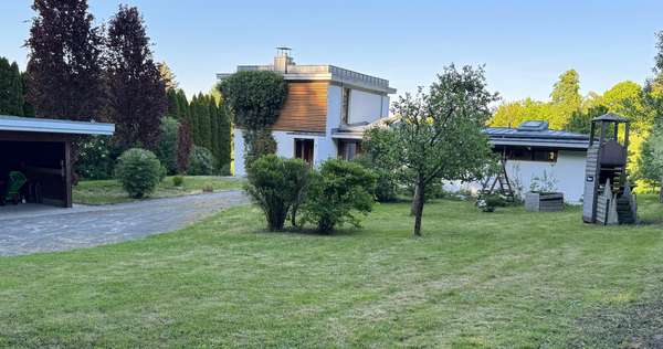 Hausansicht Hausansicht - Einfamilienhaus in 04654 Frohburg mit 203m² kaufen