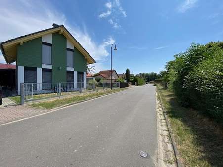 ruhige Anliegerstraße - Einfamilienhaus in 04463 Großpösna mit 144m² kaufen