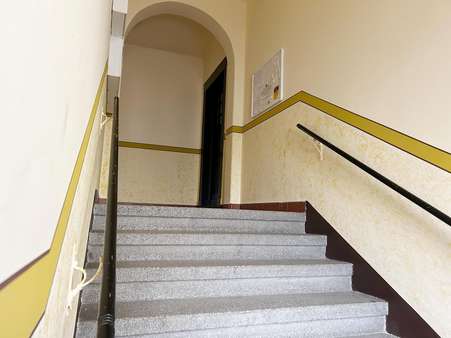Hausflur - Erdgeschosswohnung in 04319 Leipzig mit 47m² als Kapitalanlage kaufen