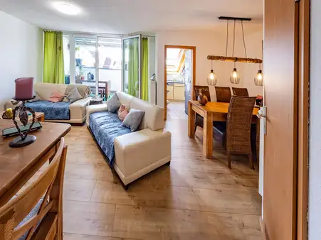 Großzügige 4,5 Zi. Maisonette-Wohnung 