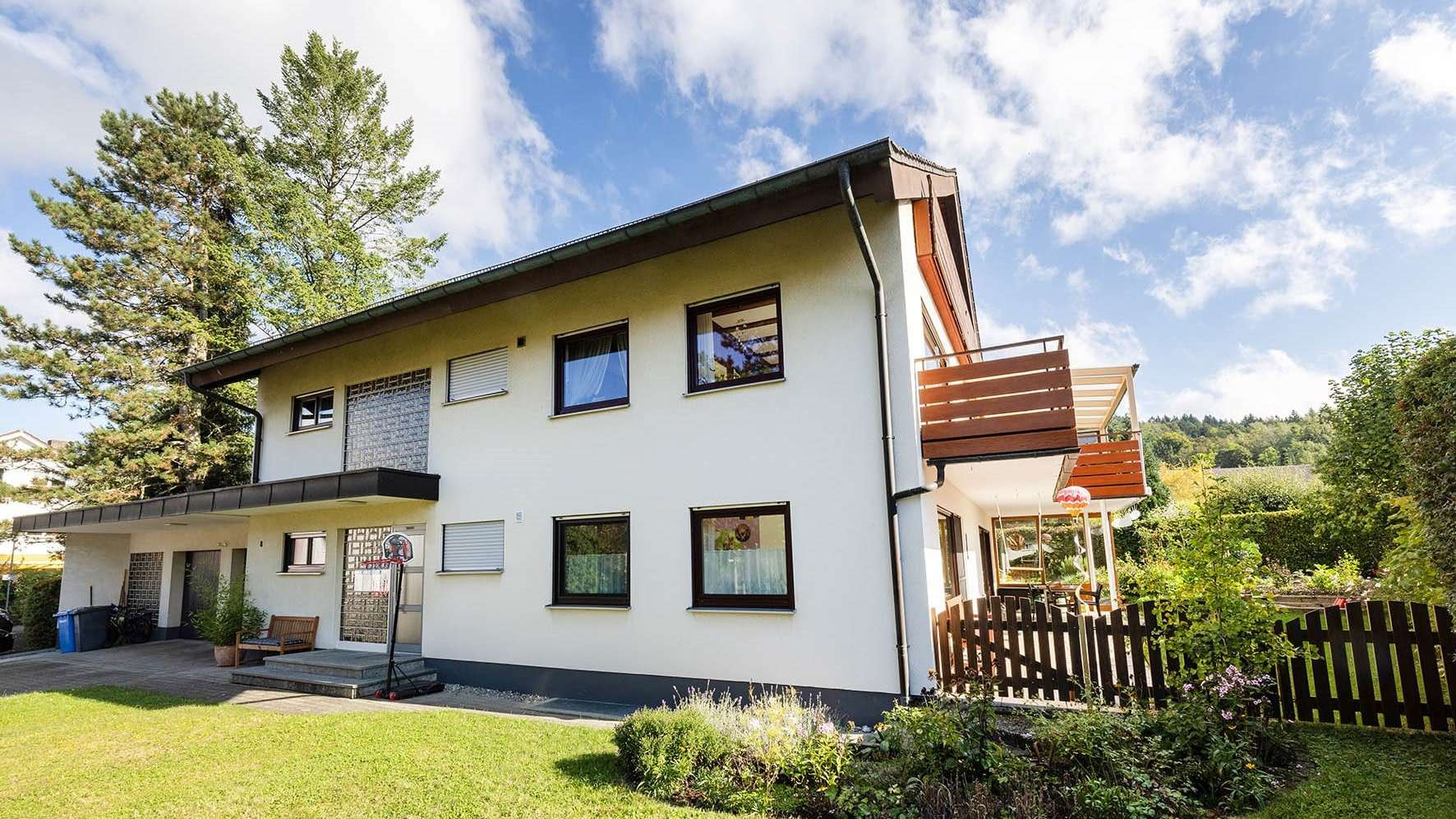 Gebäudeansicht - Etagenwohnung in 78256 Steißlingen mit 122m² kaufen