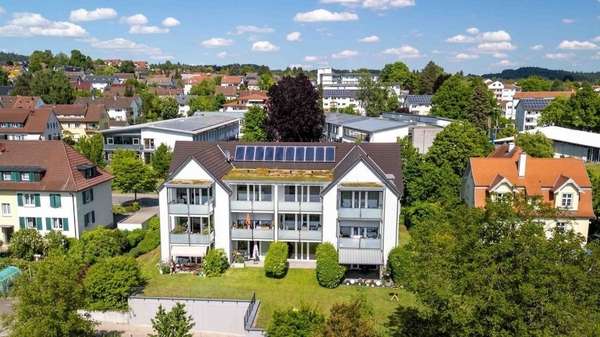 Luftaufnahme Gartenansicht - Erdgeschosswohnung in 78333 Stockach mit 60m² kaufen