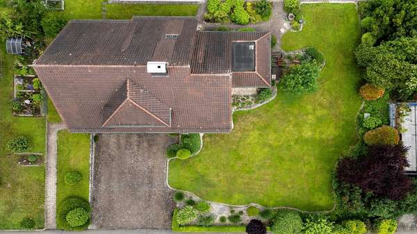 Luftaufnahme - Einfamilienhaus in 78315 Radolfzell mit 220m² kaufen