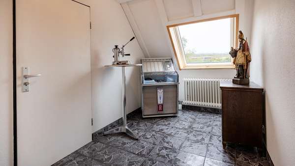 1. DG: Eingangsbereich - Maisonette-Wohnung in 78315 Radolfzell mit 167m² kaufen