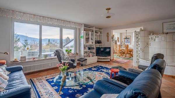 Wohnzimmer Erdgeschoss - Mehrfamilienhaus in 78337 Öhningen mit 351m² kaufen