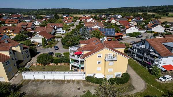 Luftaufnahme Luftaufnahme - Etagenwohnung in 78253 Eigeltingen mit 81m² kaufen