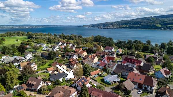 Luftaufnahme Luftaufnahme - Zweifamilienhaus in 78343 Gaienhofen mit 199m² kaufen