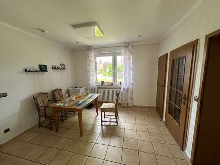 Esszimmer im Erdgeschoss Esszimmer im Erdgeschoss - Zweifamilienhaus in 48317 Drensteinfurt mit 190m² kaufen