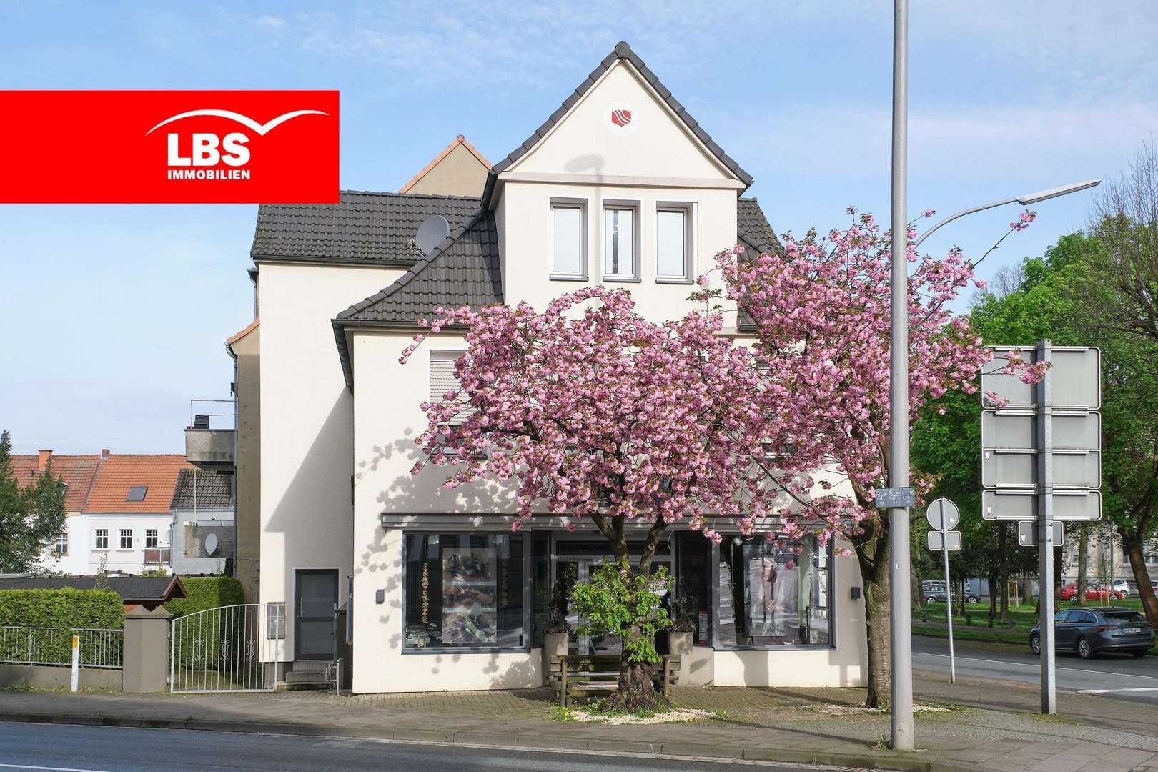 Außenansicht Außenansicht - Mehrfamilienhaus in 59269 Beckum mit 103m² kaufen
