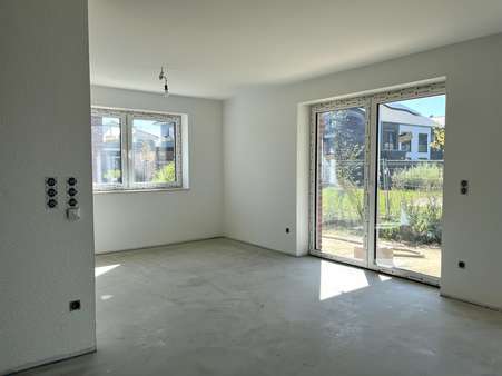 Esszimmer/Wohnzimmer mit Blick in die Küche - Mehrfamilienhaus in 48167 Münster mit 500m² als Kapitalanlage kaufen