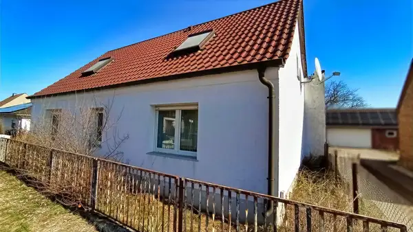 Objekt mit Nebengelass & viel Potenzial!