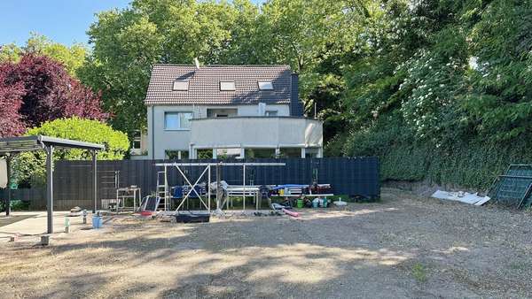 Rückansicht Rückansicht - Zweifamilienhaus in 46049 Oberhausen mit 232m² kaufen