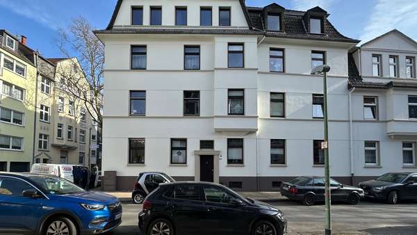 Frontansicht Frontansicht - Dachgeschosswohnung in 45138 Essen mit 87m² kaufen