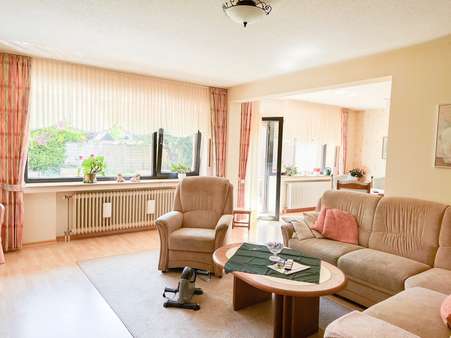 Wohnzimmer EG - Zweifamilienhaus in 41516 Grevenbroich mit 196m² kaufen