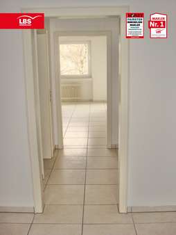 Flur Flur - Etagenwohnung in 40667 Meerbusch mit 82m² kaufen