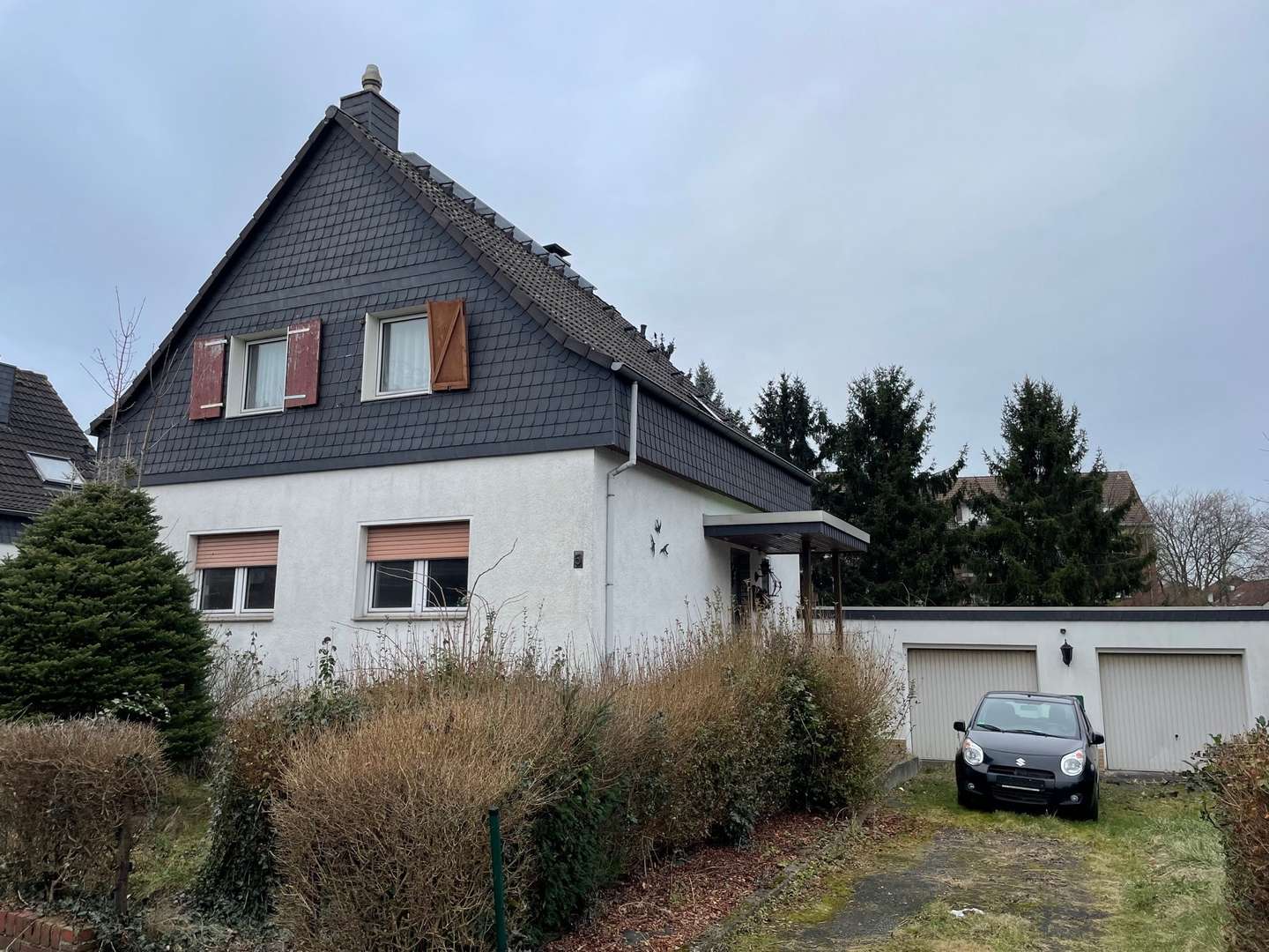 Hausansicht - Einfamilienhaus in 40472 Düsseldorf mit 93m² kaufen