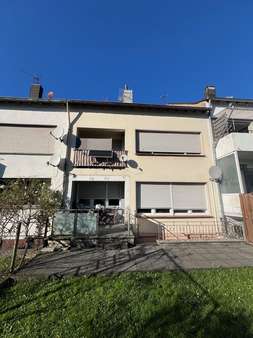 Haus Rückseite - Zweifamilienhaus in 52134 Herzogenrath mit 140m² kaufen
