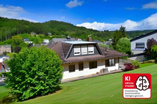 Rückansicht vom Garten aus - Zweifamilienhaus in 53518 Adenau mit 261m² kaufen