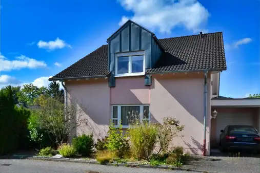 Exclusives Einfamilienhaus in Niederlahnstein sucht neuen Eigentümer