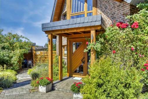 Eingangstür Eingangstür - Einfamilienhaus in 53902 Bad Münstereifel mit 165m² kaufen