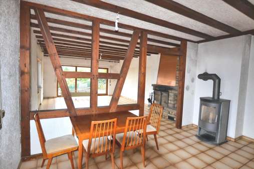 Essplatz im Wohnzimmer Essplatz im Wohnzimmer - Einfamilienhaus in 56412 Daubach mit 145m² kaufen