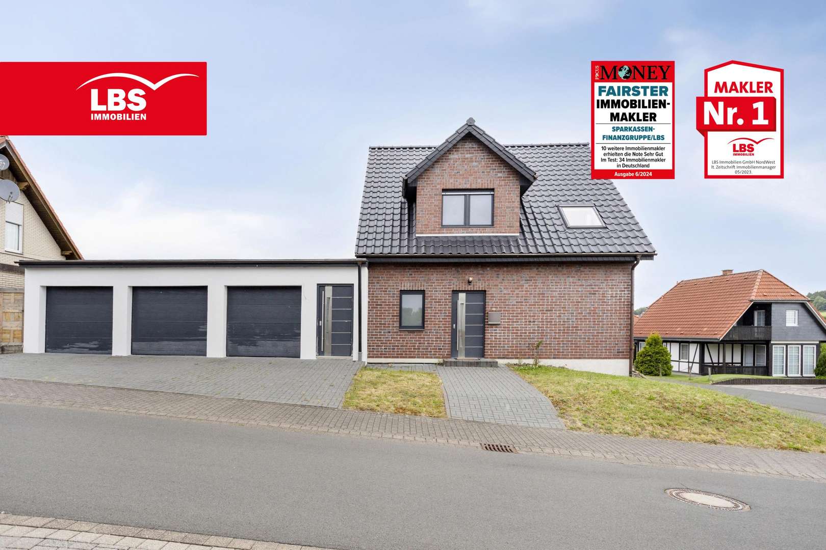 Vorderansicht - Einfamilienhaus in 53949 Dahlem mit 221m² kaufen