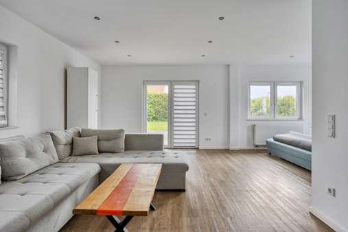 Wohnzimmer - Einfamilienhaus in 53949 Dahlem mit 221m² kaufen