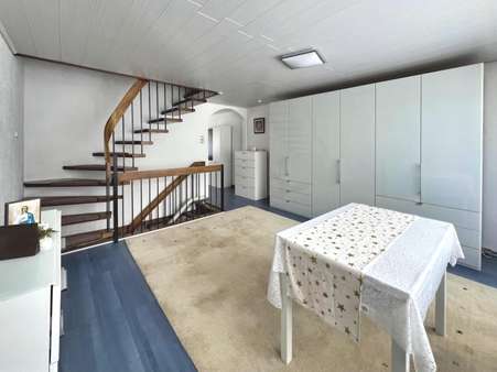 Flur im Obergeschoss - Reihenendhaus in 47877 Willich mit 125m² kaufen