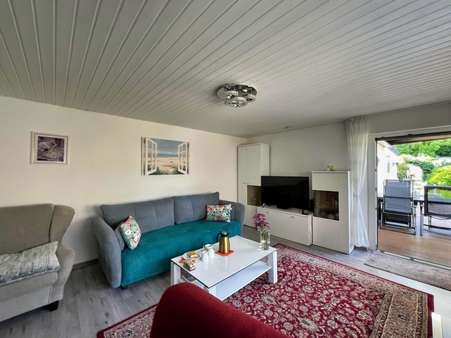 Wohnzimmer im Erdgeschoss - Reihenendhaus in 47877 Willich mit 125m² kaufen