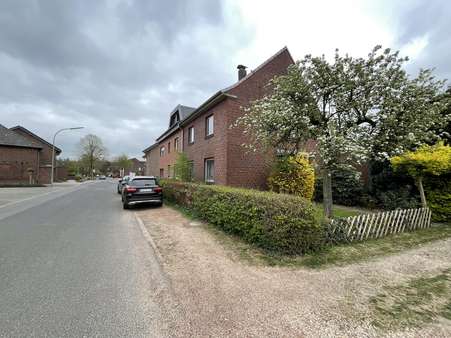 Frontansicht - Doppelhaushälfte in 41844 Wegberg mit 150m² kaufen