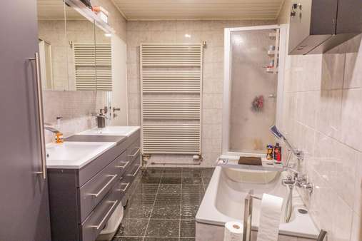 Badezimmer - Reihenmittelhaus in 52538 Gangelt mit 190m² kaufen