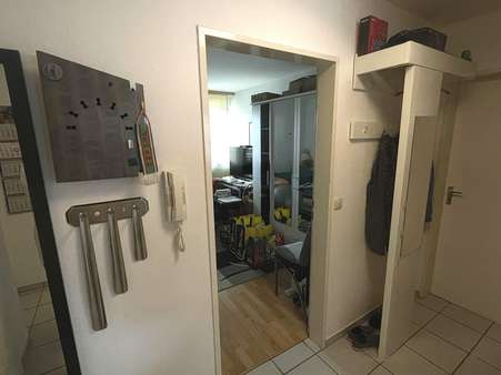 Sicht vom Flur ins Kinderzimmer Sicht vom Flur ins Kinderzimmer - Etagenwohnung in 41065 Mönchengladbach mit 84m² kaufen
