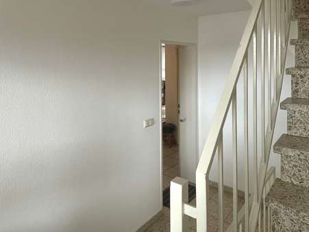 Treppenhaus Treppenhaus - Etagenwohnung in 41065 Mönchengladbach mit 84m² kaufen