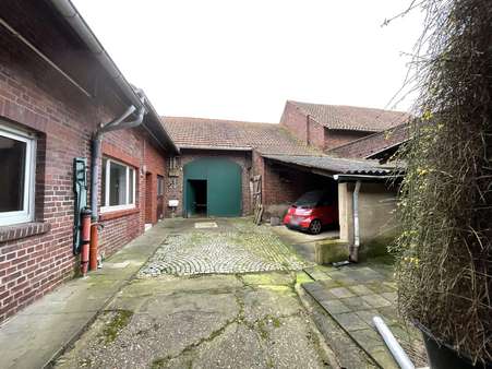 Hof -  in 52525 Heinsberg mit 150m² mieten