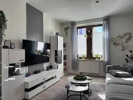 Erle lebt – Großzügige 4-Zimmer-ETW mit Balkon, Garage & Charme