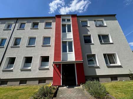 Hausfront - Erdgeschosswohnung in 45891 Gelsenkirchen mit 62m² kaufen