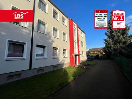 Hausfront - Erdgeschosswohnung in 45891 Gelsenkirchen mit 62m² kaufen