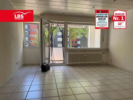 Wohnzimmer - Erdgeschosswohnung in 45891 Gelsenkirchen, Erle mit 56m² kaufen