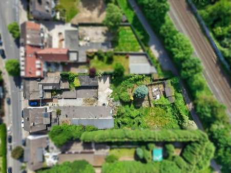 Luftbild Luftbild - Mehrfamilienhaus in 45356 Essen mit 275m² kaufen