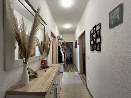 Flur Flur - Etagenwohnung in 45891 Gelsenkirchen mit 102m² kaufen